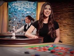 bet 2026 হোম স্ক্রিনে বেগুনি গেমিং দৃশ্য